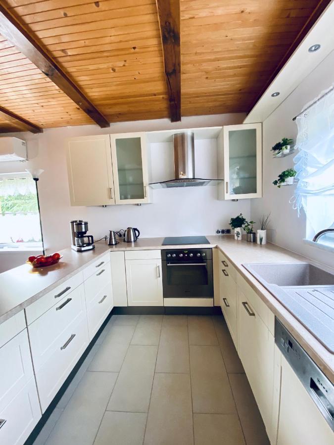 Piekny Domek Z Duzym Ogrodem Kopalino Exterior foto